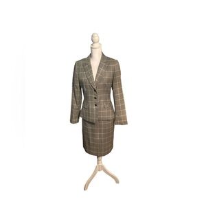 Women’s Tahari Grey, Yellow & Black‎ Checkered Suit Sz. 6